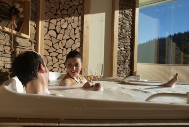 Private Spa - Partnerwhirlpool, Quelle: Waldhotel am Notschreipass