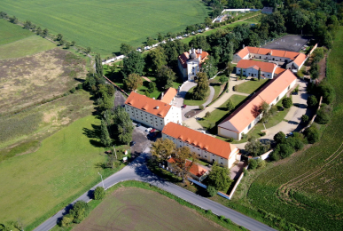Pytloun Schlosshotel Ctenice - Hotel-Außenansicht, Quelle: Pytloun Schlosshotel Ctenice