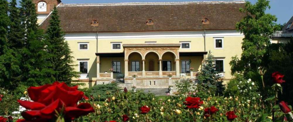 Pytloun Schlosshotel Weikersdorf - Hotel-Außenansicht