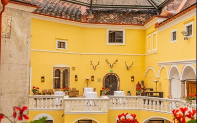 Pytloun Schlosshotel Weikersdorf - Hotel-Außenansicht