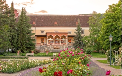 Pytloun Schlosshotel Weikersdorf - Hotel-Außenansicht
