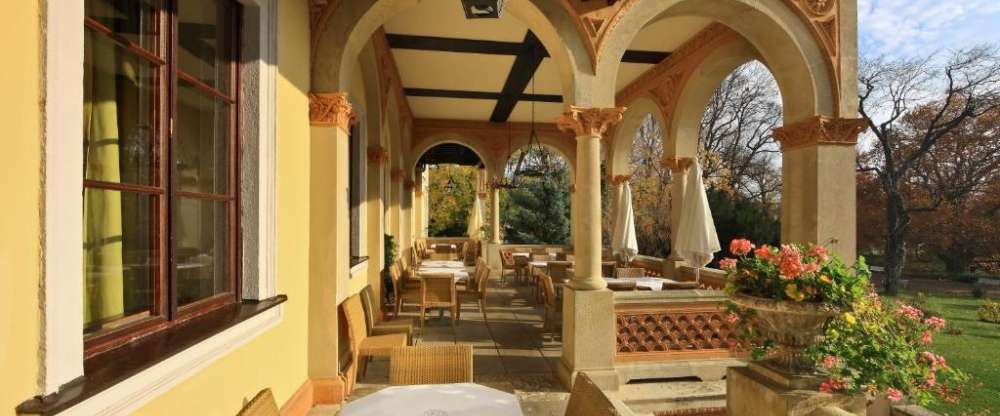Pytloun Schlosshotel Weikersdorf - Terrasse/Außenbereich