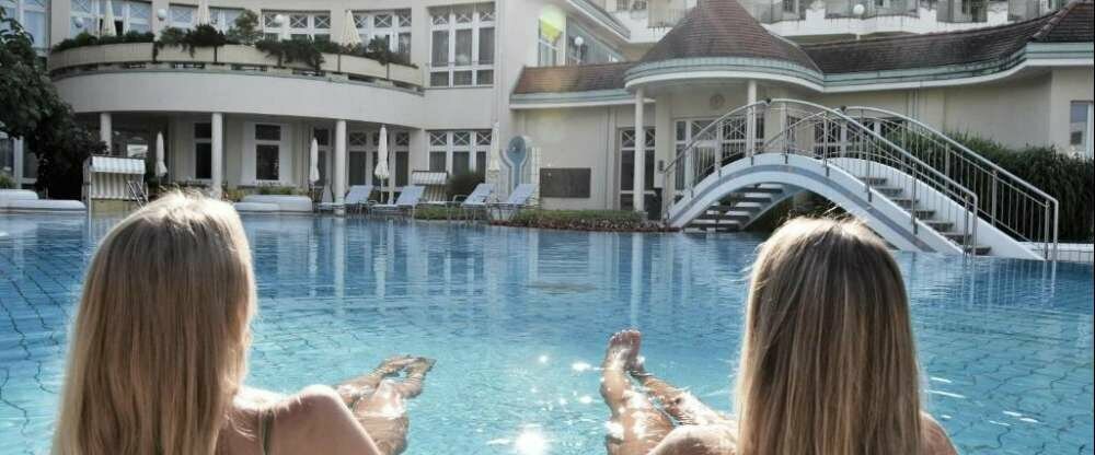 Reduce Hotel Thermal - Wellnessbereich