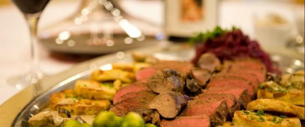 Spessarter Rehrücken mit Steinpilzen