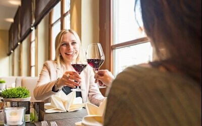 Gemütliches Beisammensein im Restaurant