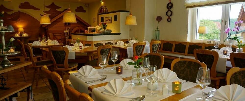 . . . das Restaurant zum Abend 