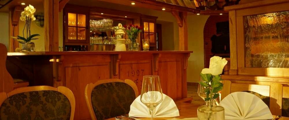 . . . das Restaurant zum Abend 