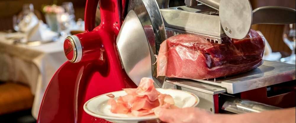 Schinken frisch geschnitten