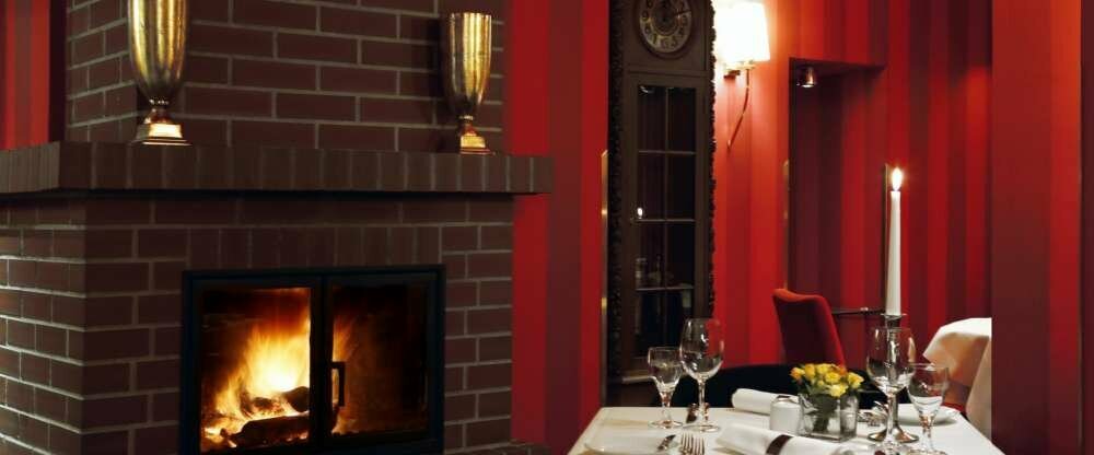 Roter Salon im Restaurant Kalckreuth