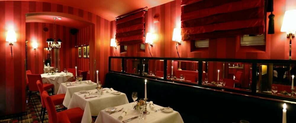 .Roter Salon im Restaurant Kalckreuth
