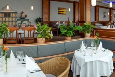 Restaurant mit Blick auf den See, Quelle: Seehotel Berlin-Rangsdorf