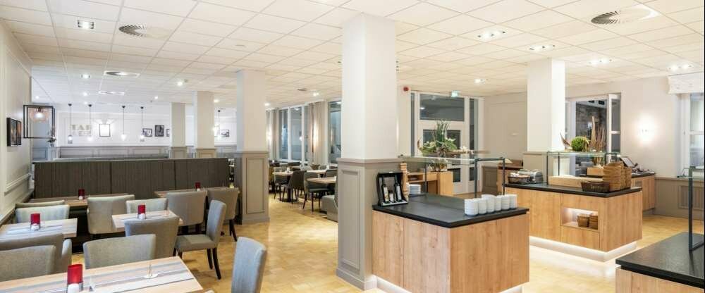 Dies ist das Hauptrestaurant, in dem Frühstück als auch Abendessen von den Gästen eingenommen wird. 