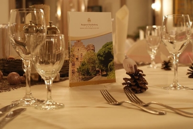 Array, Quelle: Burghotel Staufenberg