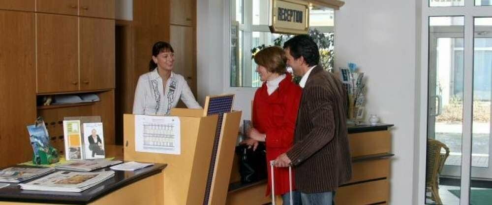 Rezeption des Waldhotel Göhren