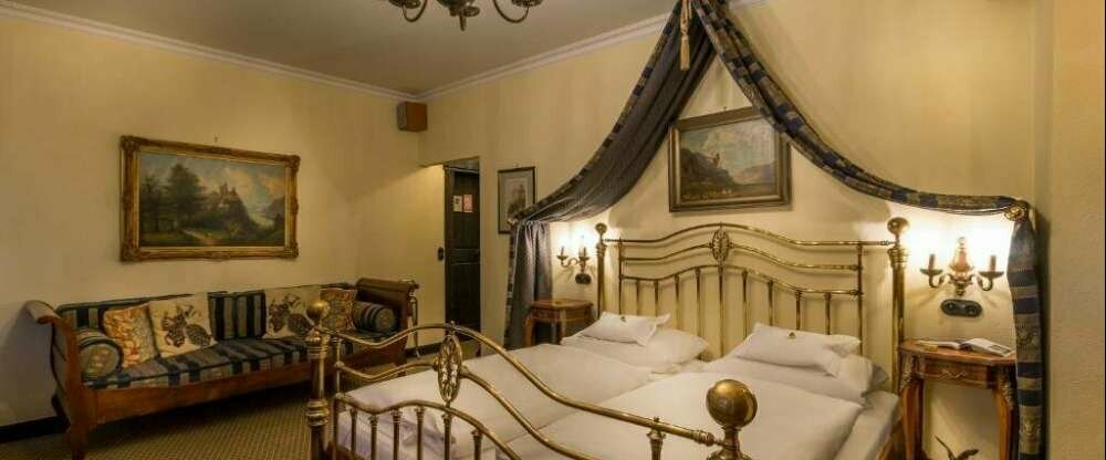 Rheinsteinkemenate Nr. 16