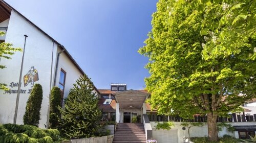 Romantik Hotel Johanniter-Kreuz Hotel-Eingang