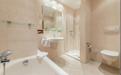 Badezimmer Komfort-Doppelzimmer