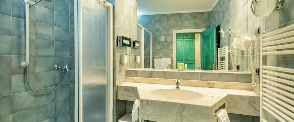 Badezimmer Deluxe-Doppelzimmer