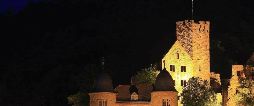 Romantik pur: Burg Wertheim bei Nacht