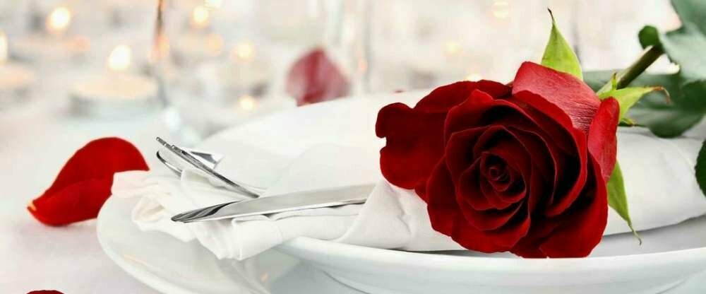 Romantisch Gedeckter Tisch