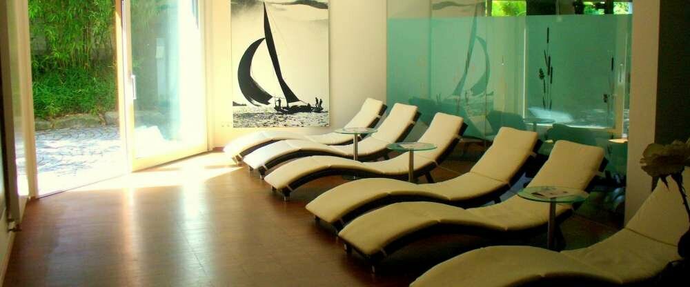 Ruheliegen im Wellnessbereich
