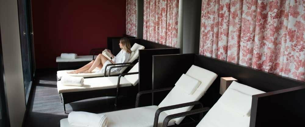 Ruheraum mit herrlichem Blick in die Allee