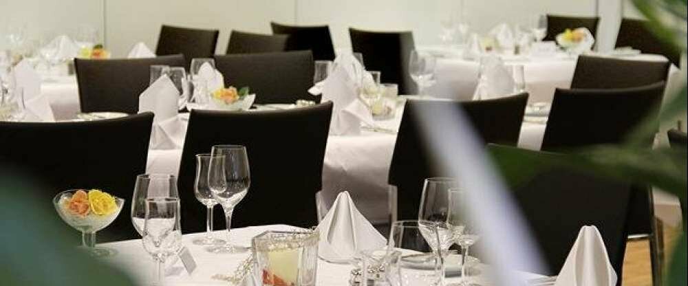 Saal für Gruppenreisen und Feierlichkeiten