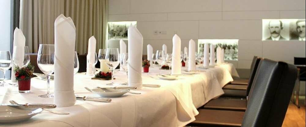 Saal für Gruppenreisen und Feierlichkeiten