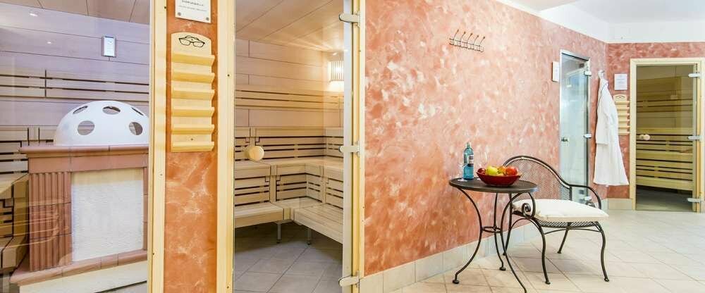 Saunabereich mit Finnischer Sauna, Dampfbad & Bio-Sauna