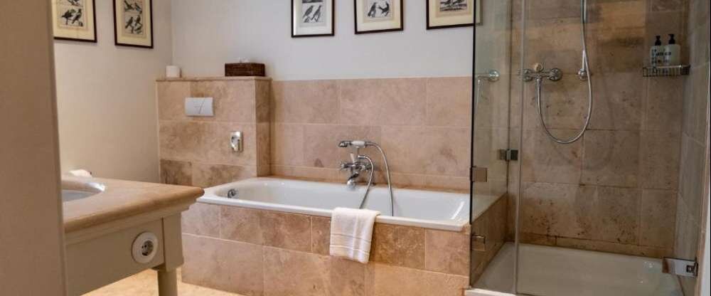 Schloss Auel Boutique Hotel - Badezimmer