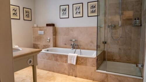 Schloss Auel Boutique Hotel - Badezimmer