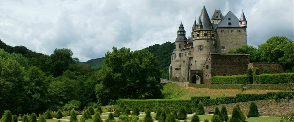 Unser Märchenschloss " Schloss Bürresheim"