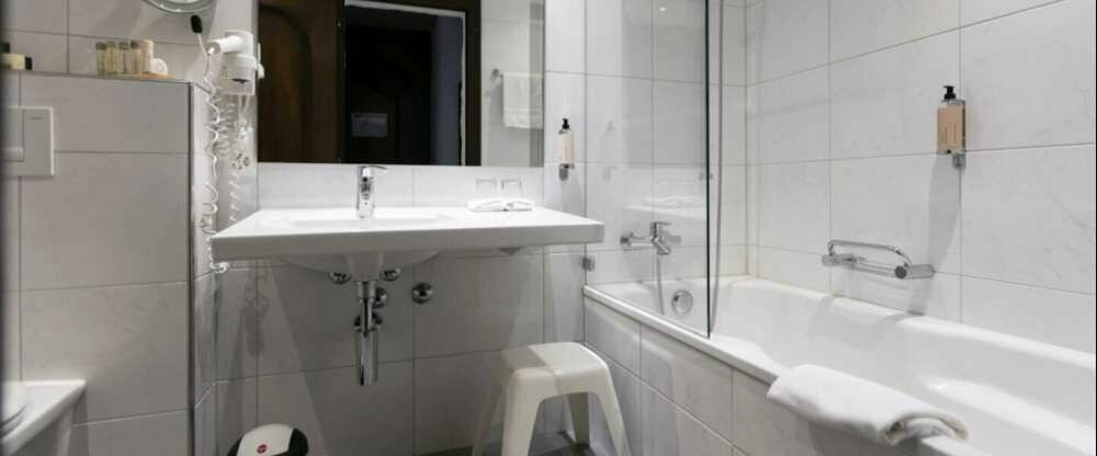 Schloss-Hotel Merlischachen - Badezimmer