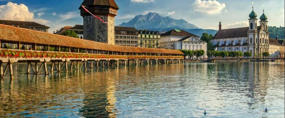 Schloss-Hotel Merlischachen - Hotel-Umgebung