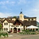 Schloss-Hotel Merlischachen - Hotel-Außenansicht


