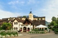 Schloss-Hotel Merlischachen - Hotel-Außenansicht

