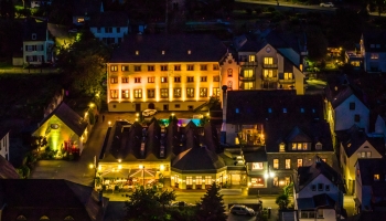 Schloß-Hotel Petry - Hotel-Außenansicht