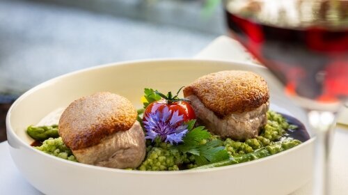 Schweinefilet mit Brioche Parmesankruste