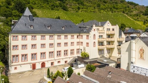 Schloß-Hotel Petry - Hotel-Außenansicht