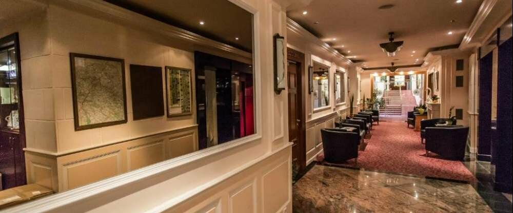 Schloß-Hotel Petry - Hotel-Innenansicht