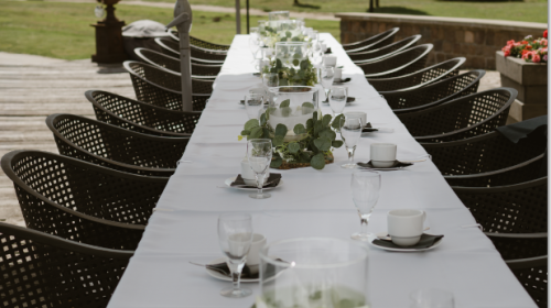 Kaffeetafel auf der Terrasse