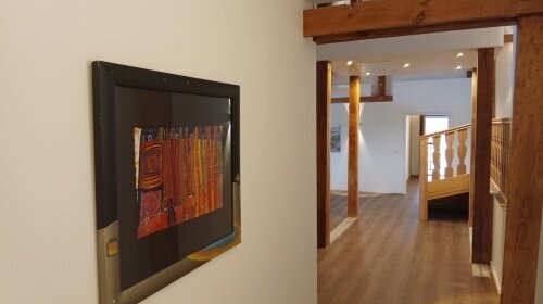 Schloss Krugsdorf Golf & Hotel - Mansarde mit Hundertwasser-Gemälden