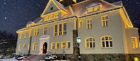 Schloss Krugsdorf Golf & Hotel - Hotel-Außenansicht, Quelle: Schloss Krugsdorf Golf & Hotel
