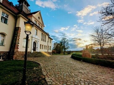 Schloss Krugsdorf Golf & Hotel - Hotel-Außenansicht, Quelle: Schloss Krugsdorf Golf & Hotel