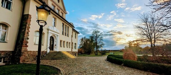 Schloss Krugsdorf Golf & Hotel - Hotel-Außenansicht, Quelle: Schloss Krugsdorf Golf & Hotel