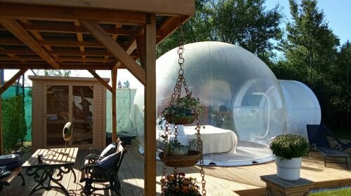 Überdachte Terrasse am Bubble Tent