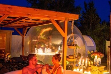 Zeit zu zweit im warmen Hot Tub, Quelle: Schloss Krugsdorf Golf & Hotel