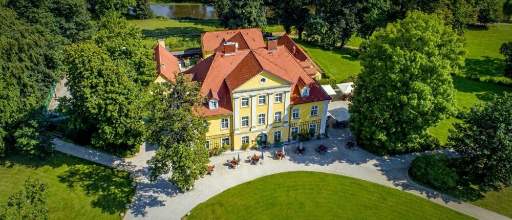 Schloss Lomnitz - Hotel-Außenansicht, Quelle: Schloss Lomnitz