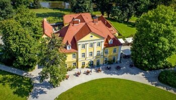 Schloss Lomnitz - Hotel-Außenansicht