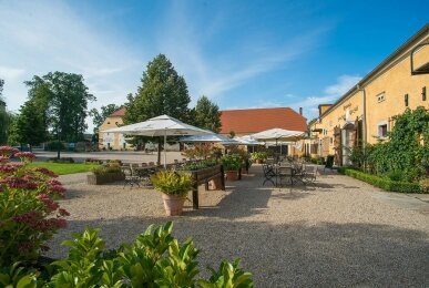 Schloss Lomnitz - Hotel-Außenansicht, Quelle: Schloss Lomnitz